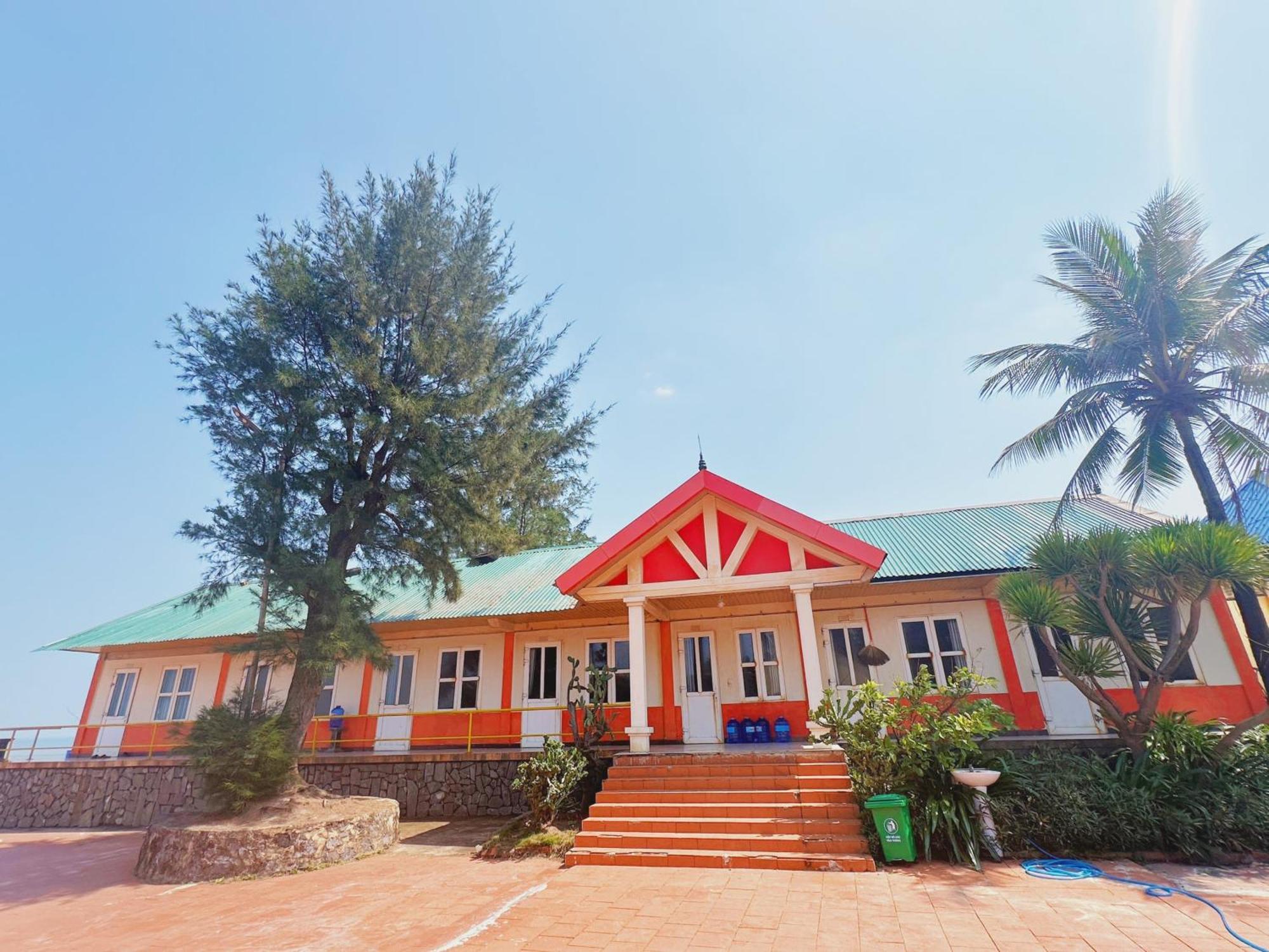 Hai Yen Hotel Quang Binh ด่งเฮ้ย ภายนอก รูปภาพ